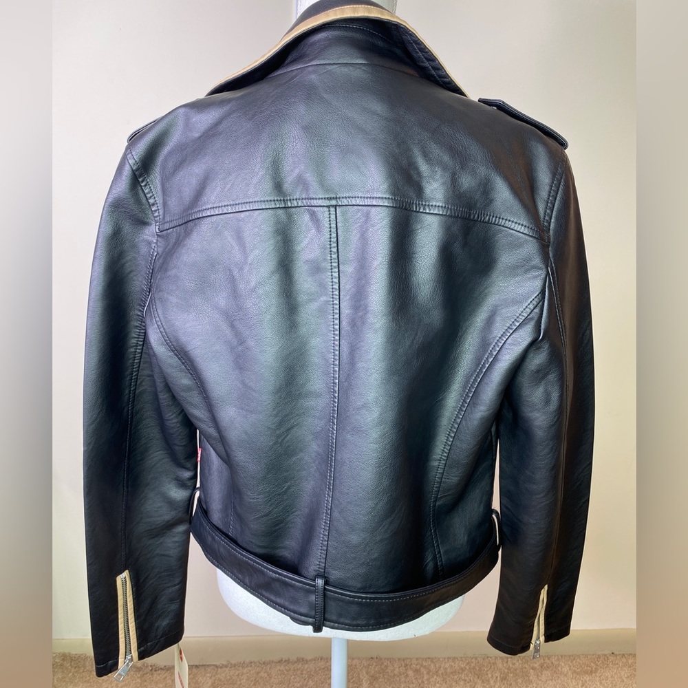 NWT LEVI STRAUSS & CO. JACKET